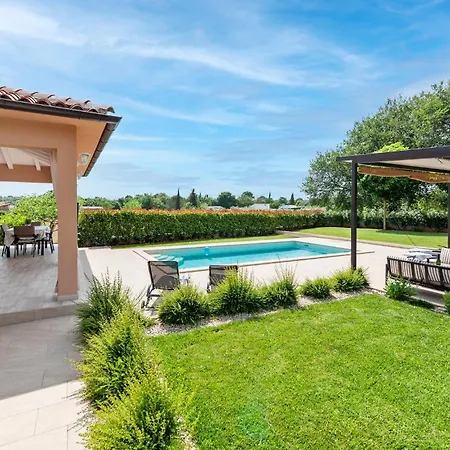 Holiday home Mila *
